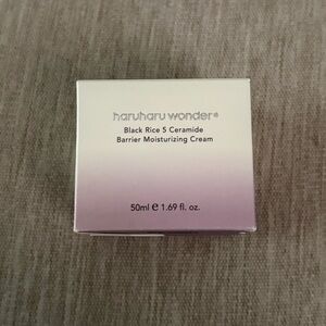 Haruharu Wonder Black Rice Barrier Cream
